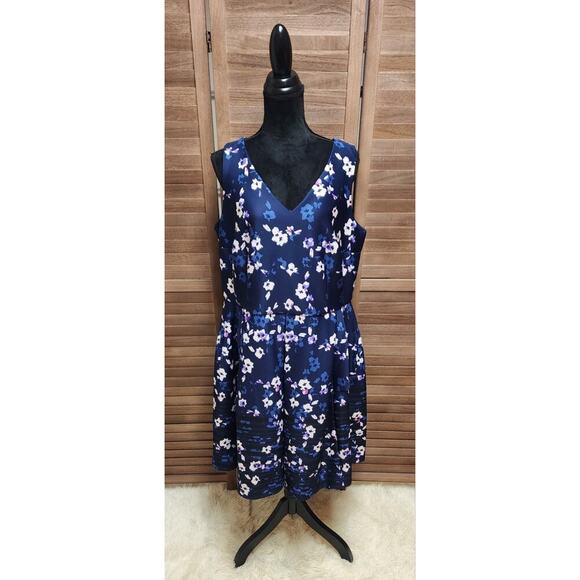 Taylor Floral Print Scuba Fit & Flare Blue Plus Size 18W Formal Sleeveless Dress - Picture 2 of 8